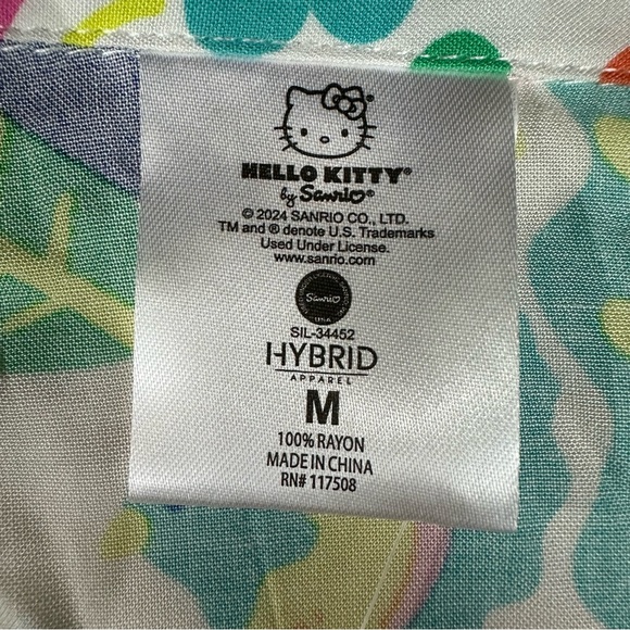 Hello kitty Hawaiian button up - Picture 7 of 7